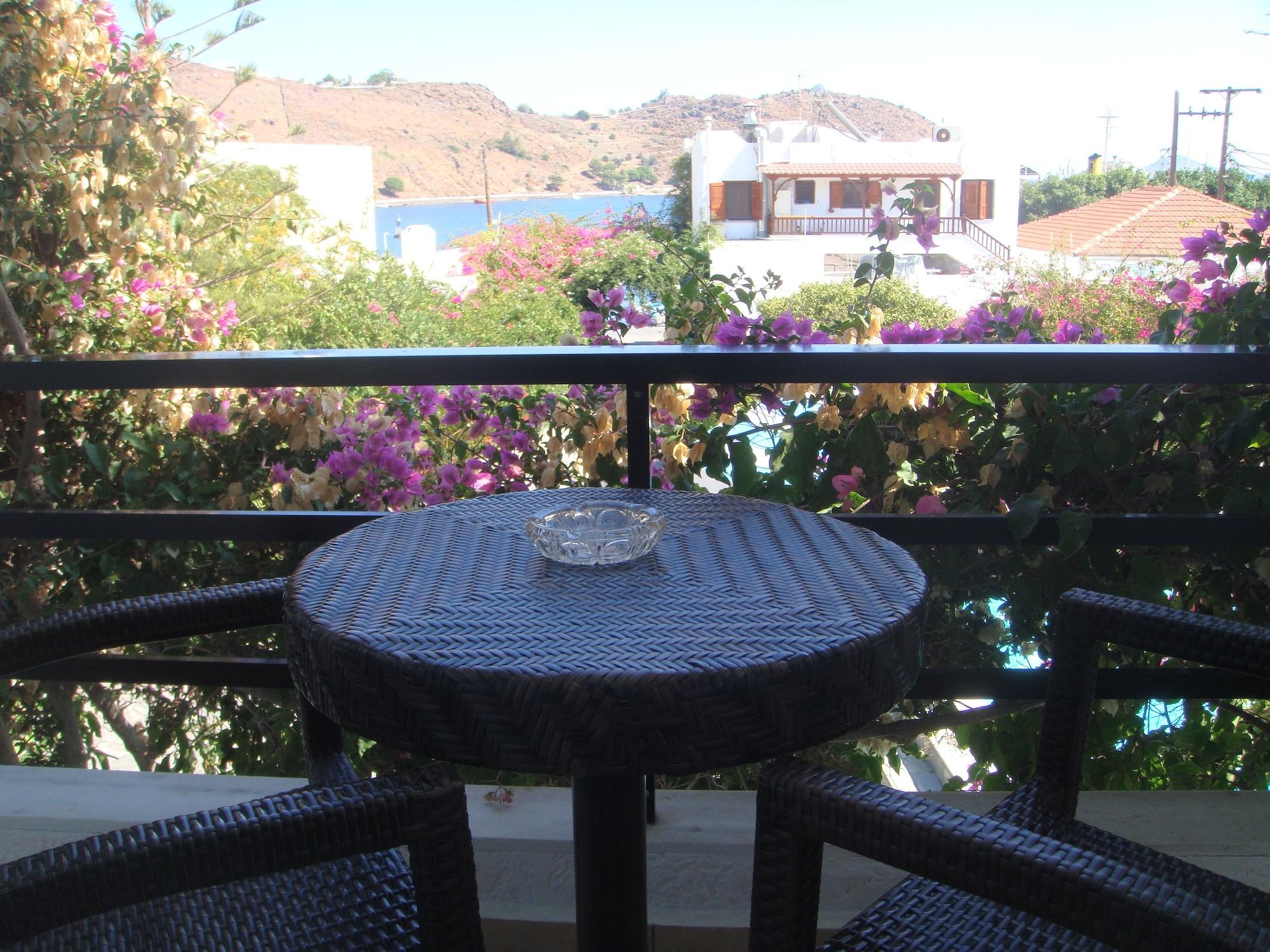 Skala Hotel Exterior foto